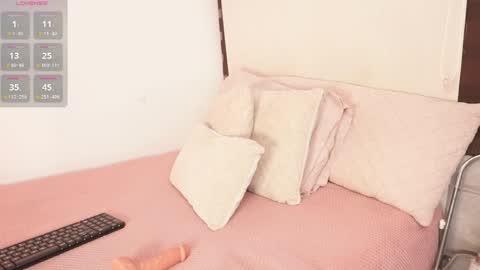 Alexandra  online show from 15, 4, 2026