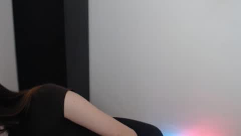 a_ariella_ online show from 14, 9, 2025