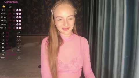 Snapshot of a_delina chatting on 11, 9, 2025 Adelina online show from 11, 9, 2025