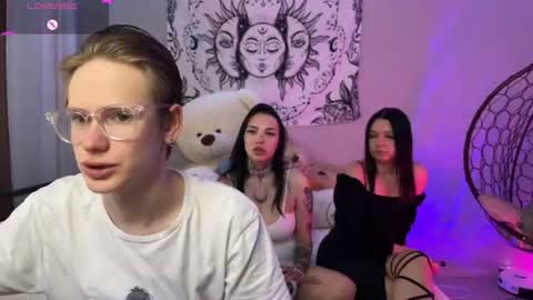Kris Michael online show from 20, 7, 2026