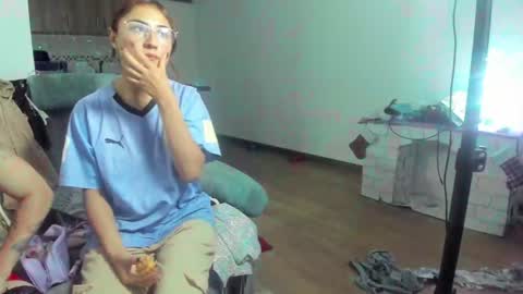 Snapshot of a_sexy_couple__ chatting on 8, 1, 2025 A Sexy Couple online show from 8, 1, 2025