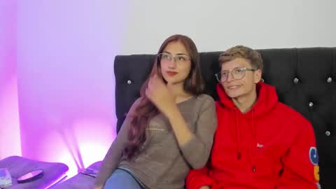 Snapshot of a_sexy_couple__ chatting on 4, 12, 2025 A Sexy Couple online show from 4, 12, 2025