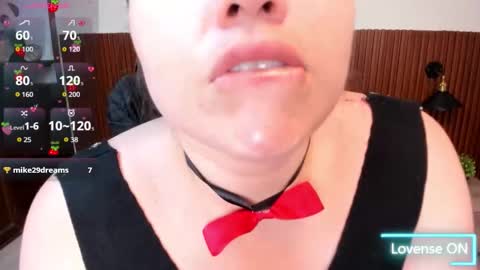 Abby Lee  online show from 18, 10, 2025