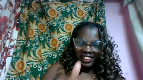 Snapshot of aadienne chatting on 4, 7, 2026 aadienne online show from 4, 7, 2026