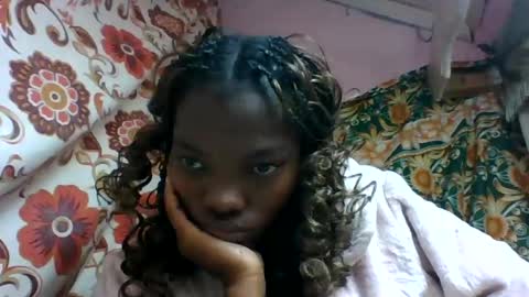 Snapshot of aadienne chatting on 7, 7, 2026 aadienne online show from 7, 7, 2026