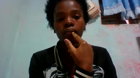 Snapshot of aadienne chatting on 6, 8, 2026 aadienne online show from 6, 8, 2026