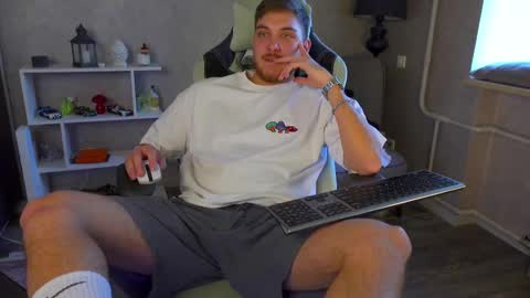 Snapshot of aalexxxxxx chatting on 9, 3, 2025 Alex online show from 9, 3, 2025