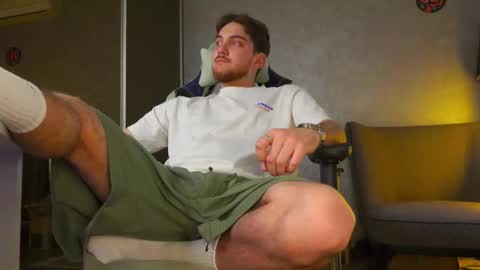 Snapshot of aalexxxxxx chatting on 25, 10, 2025 Alex online show from 25, 10, 2025