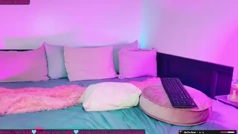Snapshot of aaliyahlayla chatting on 9, 7, 2026 Aaliyahlayla online show from 9, 7, 2026