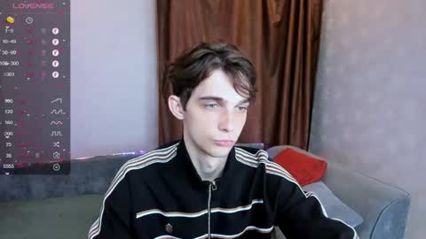 Snapshot of aaron_bang chatting on 31, 5, 2026 Aaron Bang online show from 31, 5, 2026