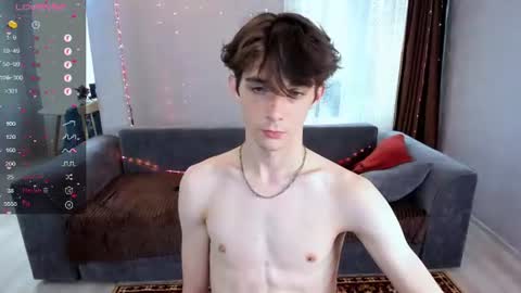 Snapshot of aaron_bang chatting on 17, 6, 2026 Aaron Bang online show from 17, 6, 2026