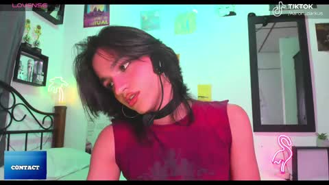 Snapshot of aaron_darkus chatting on 28, 9, 2025 Aaron online show from 28, 9, 2025