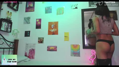 Snapshot of aaron_darkus chatting on 28, 9, 2025 Aaron online show from 28, 9, 2025