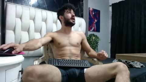 Snapshot of aaron_jones_1 chatting on 21, 4, 2026 aaron_jones_1 online show from 21, 4, 2026