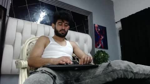 Snapshot of aaron_jones_1 chatting on 25, 4, 2026 aaron_jones_1 online show from 25, 4, 2026