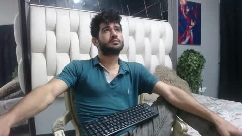Snapshot of aaron_jones_1 chatting on 15, 5, 2026 aaron_jones_1 online show from 15, 5, 2026