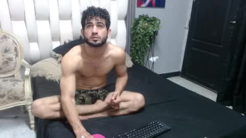 Snapshot of aaron_jones_1 chatting on 24, 5, 2026 aaron_jones_1 online show from 24, 5, 2026