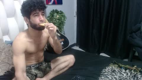 Snapshot of aaron_jones_1 chatting on 28, 5, 2026 aaron_jones_1 online show from 28, 5, 2026