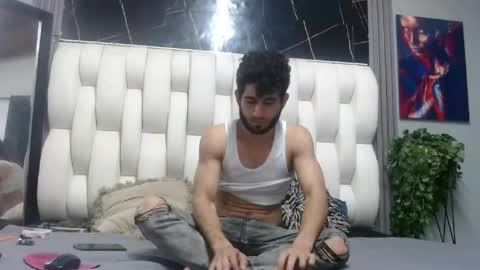 Snapshot of aaron_jones_1 chatting on 31, 5, 2026 aaron_jones_1 online show from 31, 5, 2026