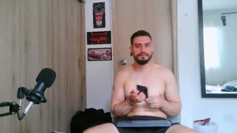 Snapshot of aaron_kwok28 chatting on 19, 2, 2026 Aaron kwok online show from 19, 2, 2026