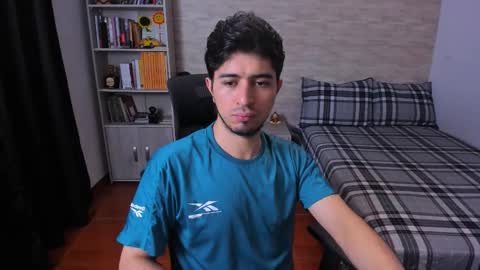 Aaron online show from 17, 11, 2025