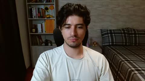 Aaron online show from 16, 4, 2026