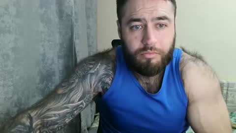 Snapshot of aaron_royal chatting on 19, 4, 2026 Davin tayl online show from 19, 4, 2026