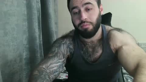 Snapshot of aaron_royal chatting on 7, 5, 2026 Davin tayl online show from 7, 5, 2026
