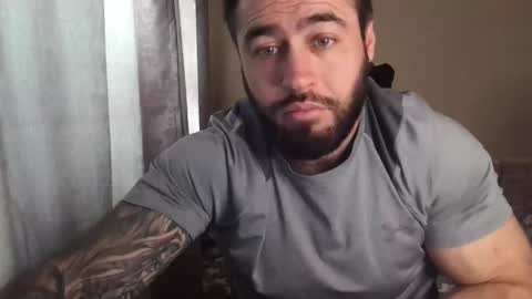 Snapshot of aaron_royal chatting on 11, 5, 2026 Davin tayl online show from 11, 5, 2026