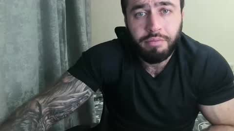 Snapshot of aaron_royal chatting on 13, 5, 2026 Davin tayl online show from 13, 5, 2026