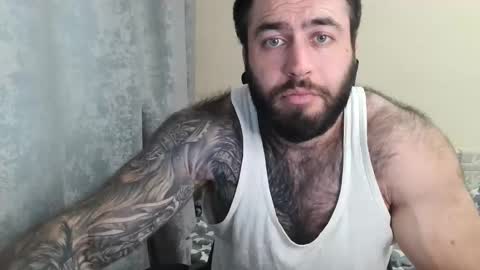 Snapshot of aaron_royal chatting on 28, 5, 2026 Davin tayl online show from 28, 5, 2026