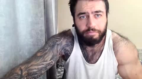 Snapshot of aaron_royal chatting on 31, 5, 2026 Davin tayl online show from 31, 5, 2026