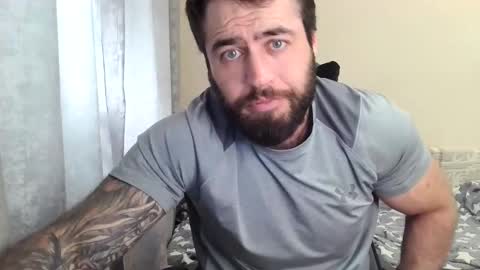 Snapshot of aaron_royal chatting on 4, 6, 2026 Davin tayl online show from 4, 6, 2026
