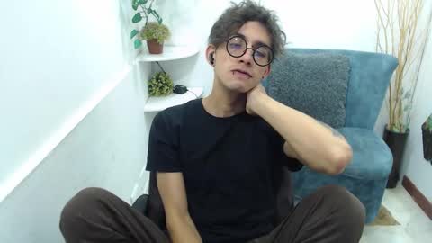 Snapshot of aaronbeer_ chatting on 27, 2, 2026 Aaron online show from 27, 2, 2026