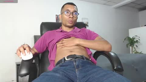 Heyy my name is Aaron online show from 19, 4, 2026