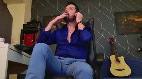 Aaron online show from 19, 1, 2025