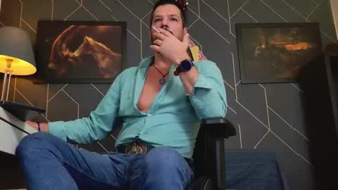 Aaron online show from 5, 11, 2025