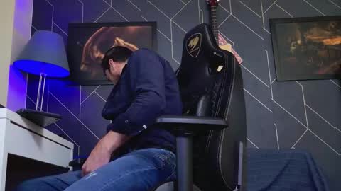 Aaron online show from 19, 11, 2025