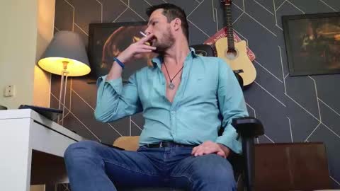 Aaron online show from 21, 12, 2025