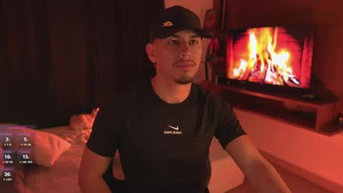 Snapshot of aaronfox_ chatting on 22, 5, 2026 AARON online show from 22, 5, 2026
