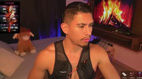Snapshot of aaronfox_ chatting on 28, 5, 2026 AARON online show from 28, 5, 2026