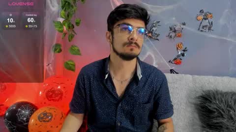 aaronfuentes7 online show from 12, 10, 2025