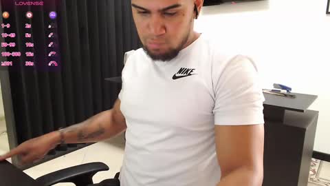 ig aaron hunter123 online show from 8, 9, 2025