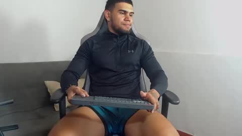 ig aaron hunter123 online show from 4, 10, 2025