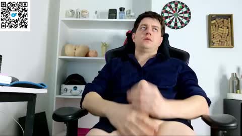 Aaron  online show from 25, 9, 2025