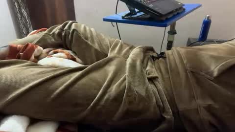 Snapshot of aaryan_sexoo chatting on 8, 11, 2025 aaryan_sexoo online show from 8, 11, 2025