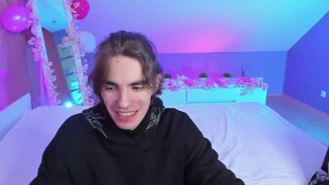 Fiona and Harry online show from 6, 1, 2025