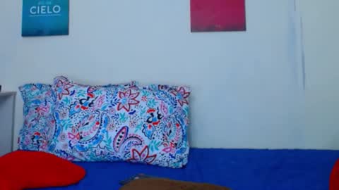 Abbie Hard  --------------- Streaming from 0800 - 0400 UTC-5 online show from 21, 12, 2024