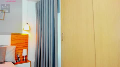 Snapshot of abbie_royy chatting on 4, 11, 2025 Abbie Royy online show from 4, 11, 2025