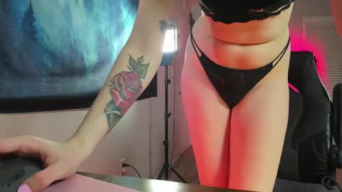 Snapshot of abbiemorganxx chatting on 26, 9, 2025 Abbie Morgan online show from 26, 9, 2025